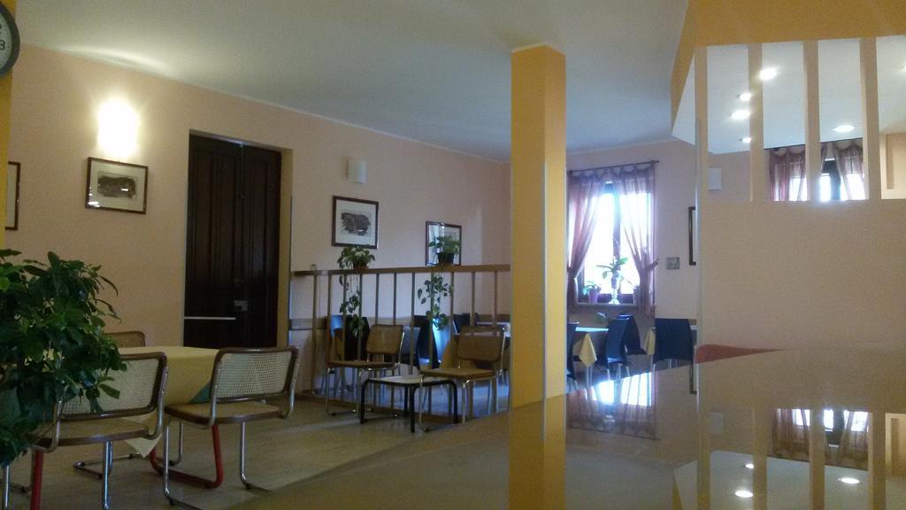Cerruti Hotel Vercelli Exterior foto